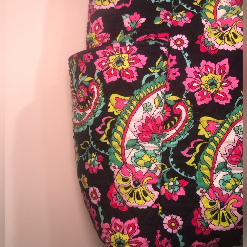 VERA BRADLEY PETAL PAISLEY TOTE BAG - Picture 2 of 9